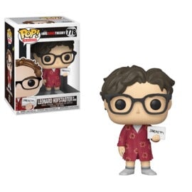 Pop Television The Big Bang Theory Leonard Hofstadter In Robe