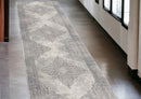 4' X 6' Gray Distressed Medallion Area Rug