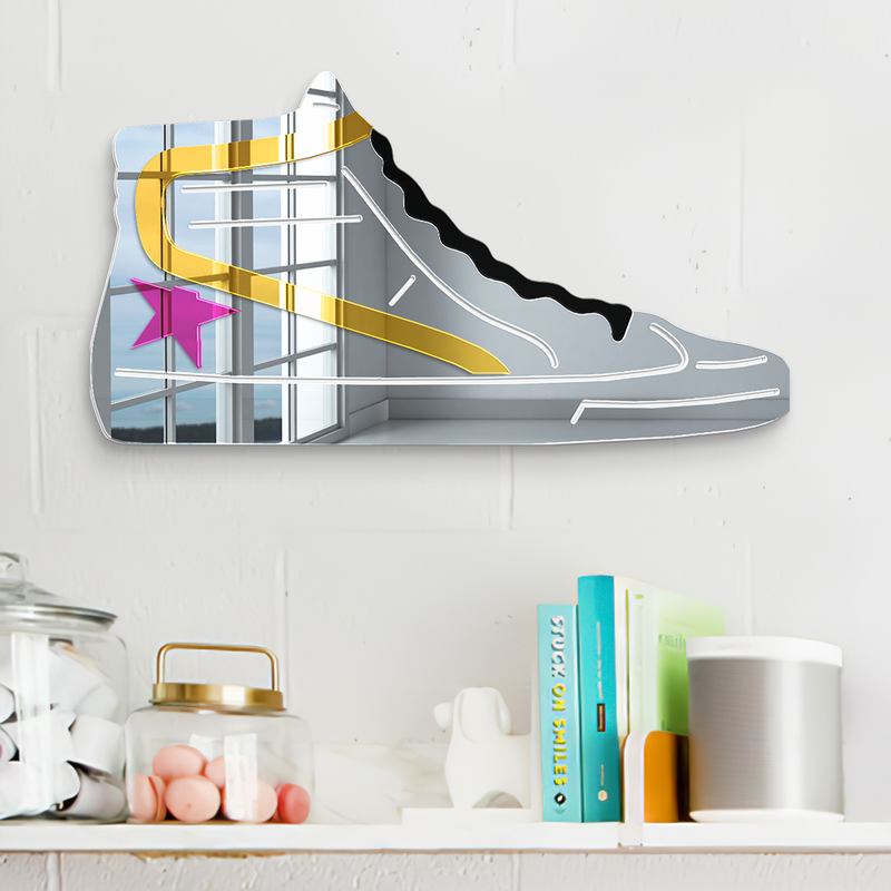 Sneakers Mirror Art