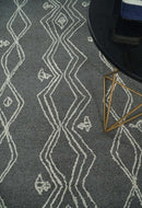5x8 Gray and White Tribal Hand Tufted Textured Loop Area Rug
