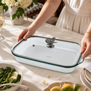 Butterfly Lid with Pyrex 3 quart Baking Dish