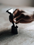Single Edge SE Razor Stand