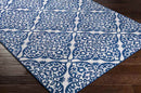 Beemdkant Traditional Ice Blue Area Rug