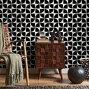 Geometric Wallpaper with a Bold Quarter-Circle Motif in Black and White - B795