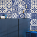 Tile Wallpaper with a Portuguese Azulejo Motif in Blue and White - B801