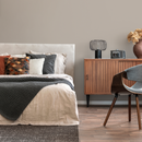 Solid Color Wallpaper in a Sophisticated Champagne Silver Hue - D420