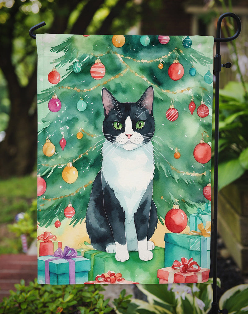 Chantilly Tiffany Cat By the Christmas Tree Garden Flag