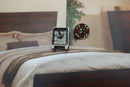 Dresser Lapel Pin