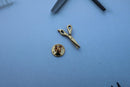 Scissors Gold Lapel Pin