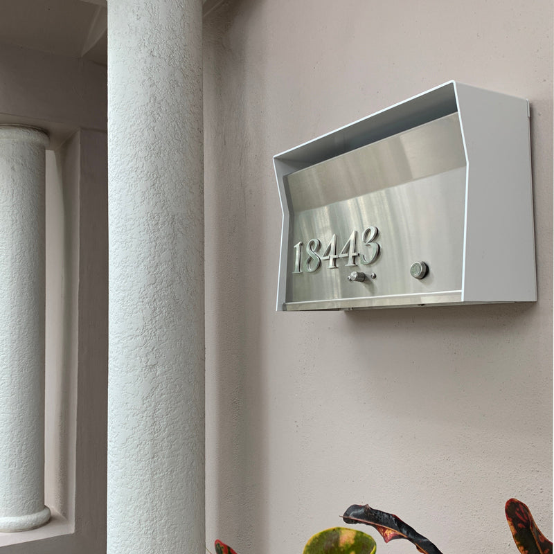 RetroBox Locking Wall Mount Mailbox in ARCTIC WHITE