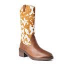 Pointy Beige Boots