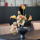 DecorBites™ Heart Shape Ceramic Vase for Minimalist Floral Arrangements