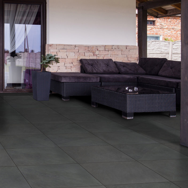 Montauk black 16 in x 16 in honed slate floor and wall tile SMONBLK1212H product shot living view