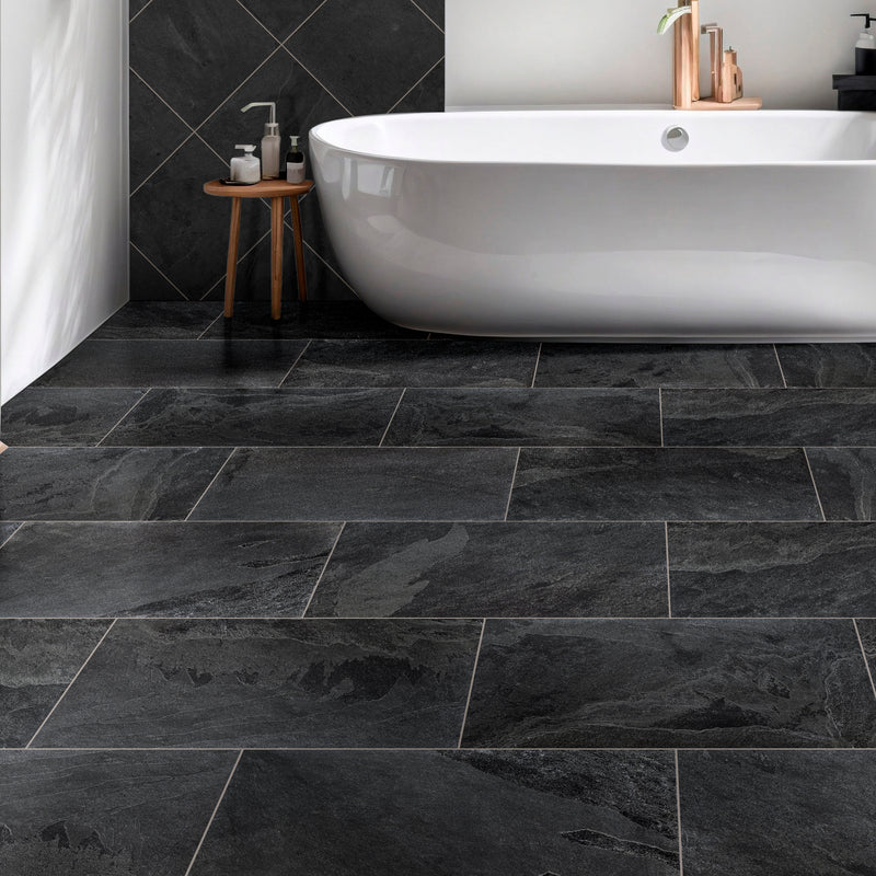 Montauk black 16 in x 24 in gauged slate floor and wall tile SMONBLK1624G product shot bath tub view