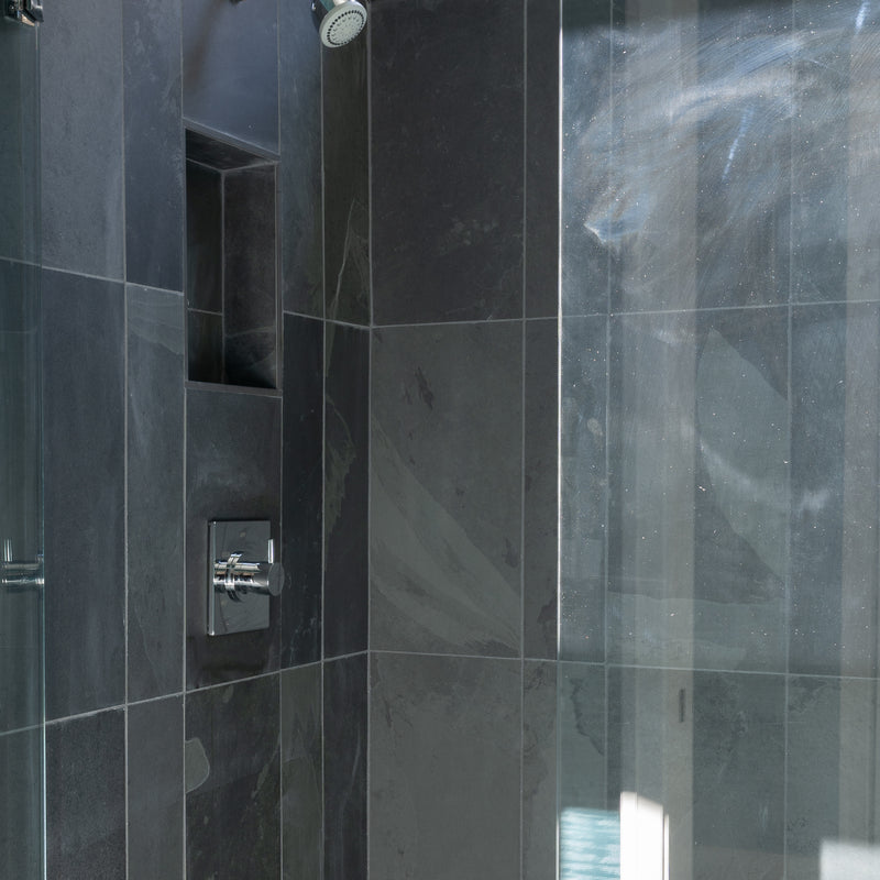 Montauk black 12 in x 12 in gauged slate floor and wall tile SMONBLK1212G product shot bath view 2