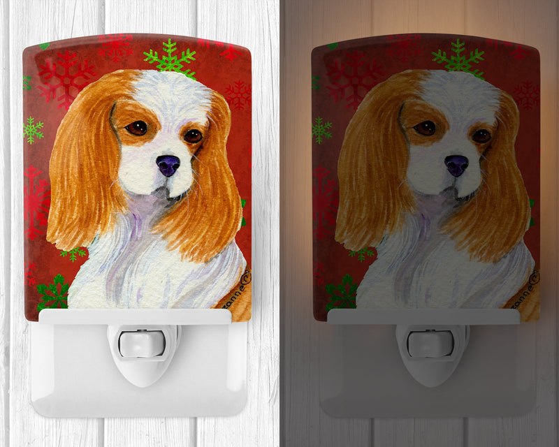 Cavalier Spaniel Red and Green Snowflakes Holiday Christmas Ceramic Night Light SS4734CNL