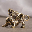 1pcs Retro Brass Lucky Bullfighting Statue Home Decoration Copper Animal Miniature Figurine Bring Wealth Office Desk Decor