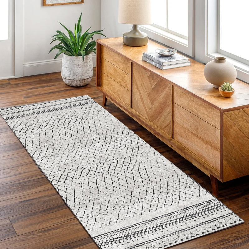 Alma Scandi Moroccan in Silver : Runner Rug