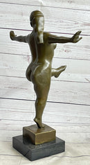 Fernando Botero Nude Girl Kicking Bronze Metal Statue Sculpture Modern Art 17" x 11"