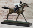 JOCKEY RIDING HORSE BRONZE STATUE FIGURE FIGURIN HOT CAST MARBLE BASE SCULPTURE