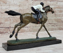 JOCKEY RIDING HORSE BRONZE STATUE FIGURE FIGURIN HOT CAST MARBLE BASE SCULPTURE