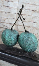 L`homme qui marche I / Walking Man 3 - Tribute to Giacometti - Bronze Sculupture