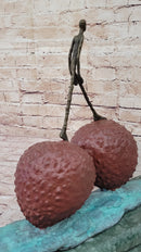 L`homme qui marche I / Walking Man 3 - Tribute to Giacometti - Bronze Sculupture