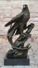 Regal Bronze Eagle Sculpture – Majestic Bird of Prey on Marble Base