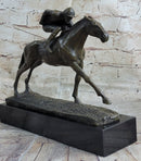 JOCKEY RIDING HORSE BRONZE STATUE FIGURE FIGURIN HOT CAST MARBLE BASE SCULPTURE