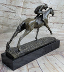 JOCKEY RIDING HORSE BRONZE STATUE FIGURE FIGURIN HOT CAST MARBLE BASE SCULPTURE