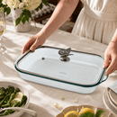 Butterfly Lid with Pyrex 3 quart Baking Dish