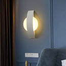 Aurnix Wall Lamp