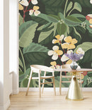 Elegant Green Floral Contemporary Wallpaper