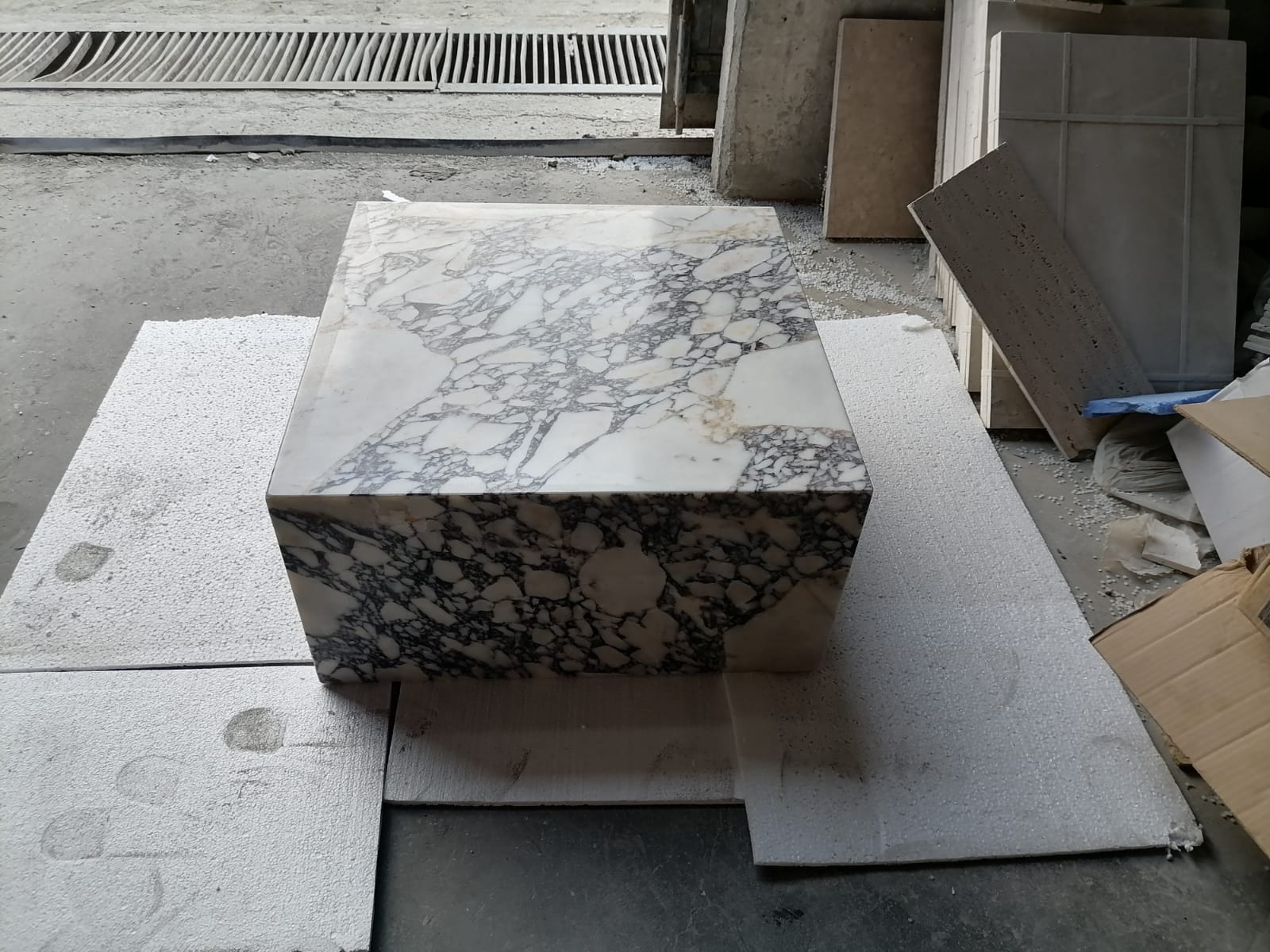 Calacatta Viola Marble Rectangular Prism Block Design Coffee Table