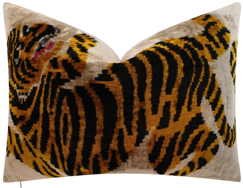 Canvello Luxury Velvet Lumbar Pillow,Tiger Design in Golden, Black, High-Quality 16x24 in Decorative Accent for Sofas, Couches, and Interior Design