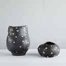 Chic black resin flower pot with gold accent – living room vase