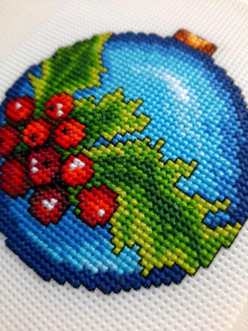 "Christmas Ornaments" 116CS Counted Cross-Stitch Kit