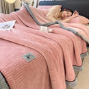 Cozy jacquard plush blanket cream & black bedroom throw