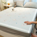 DecorBites™ Cooling Ice Silk Mattress - 3Pcs, High Quality, Simple Pattern, Anti-Wrinkles.
