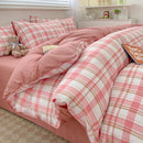DecorBites™ Cozy Nordic Plaid Bedding Set - Queen/King Size