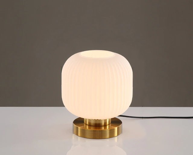 Eclat Table Lamp