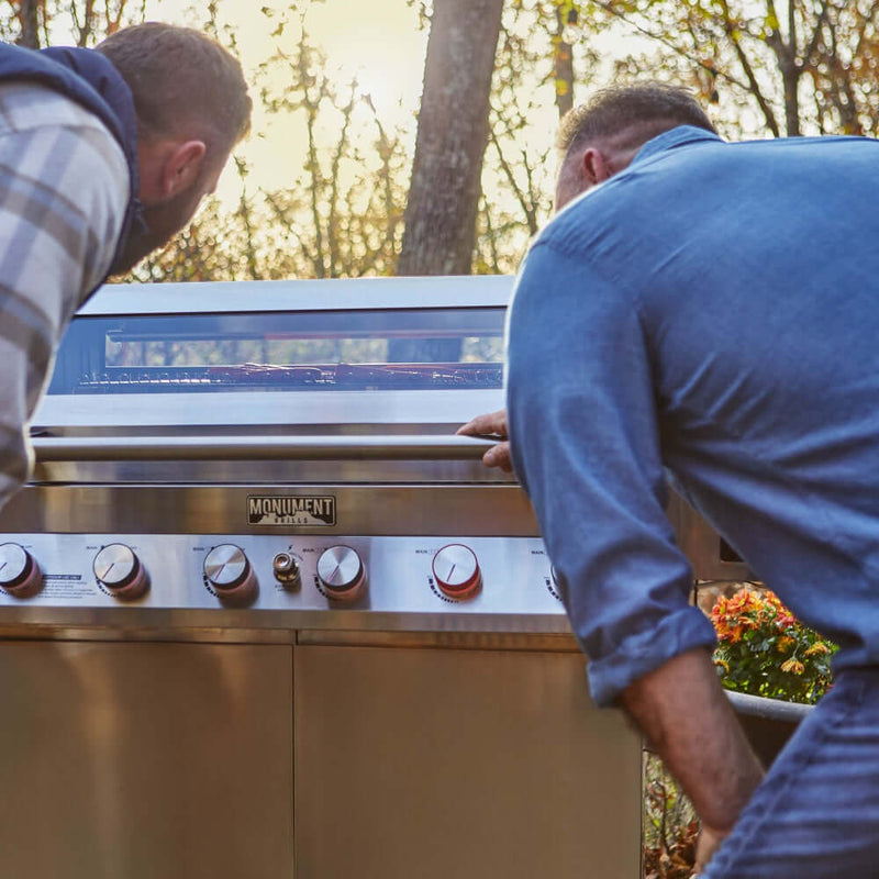 Denali 605Pro | Stainless Smart Tech Propane Gas Grill