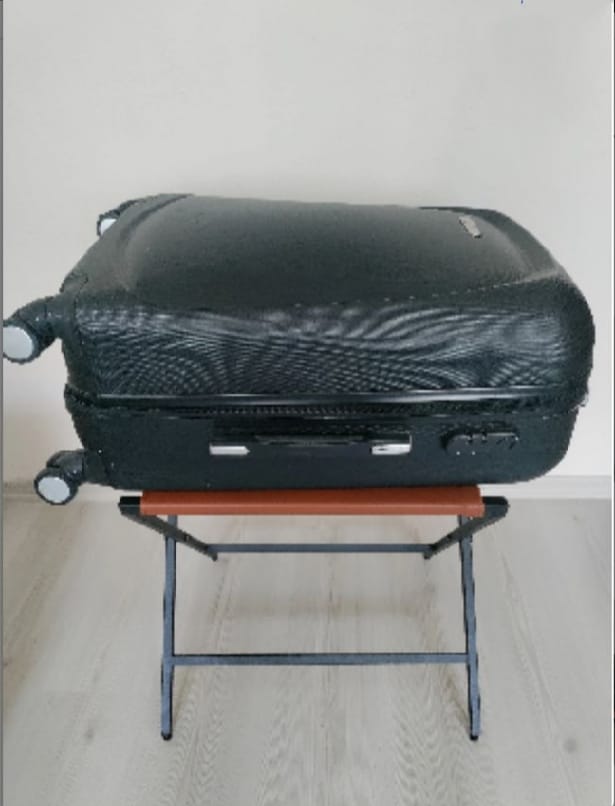 Foldable Metal Suitcase Rack with Genuie Leather