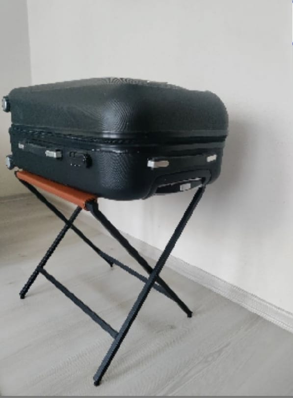 Foldable Metal Suitcase Rack with Genuie Leather