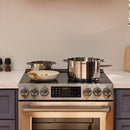 FreshBake™ 30" Electric Range ∙ Model RES30552