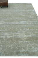 Gray and Silver Ikat Design 6x9 Hand knotted Wool and Viscose Area Rug