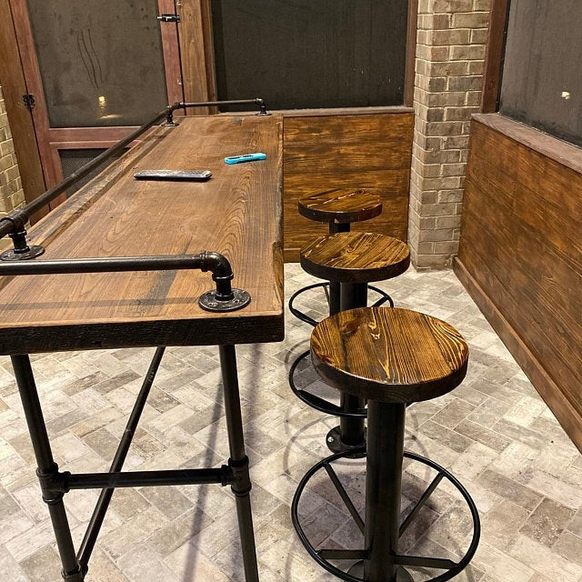 Outdoor counter stools for outdoor bars - Bolt down patio bar chairs - Outdoor bar stools counter height