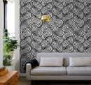 Abstract Wallpaper with Bold Wavy Lines in Black and White - X096