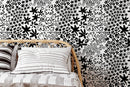 Floral Wallpaper Featuring Hand-Drawn Blooms in Black and White - D165