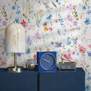 Floral Wallpaper featuring Delicate Watercolor Blooms in Pink, Blue, and Purple - B383